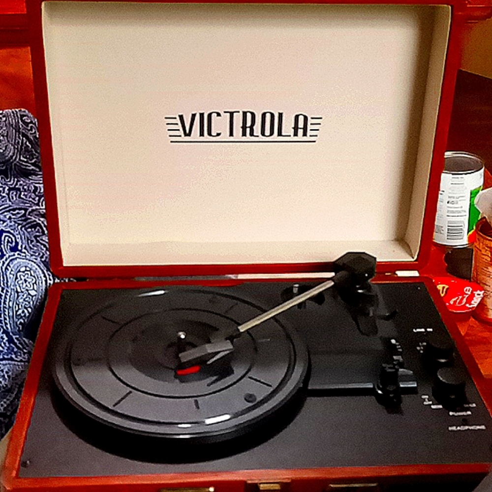 Victrola Record Player with speakers